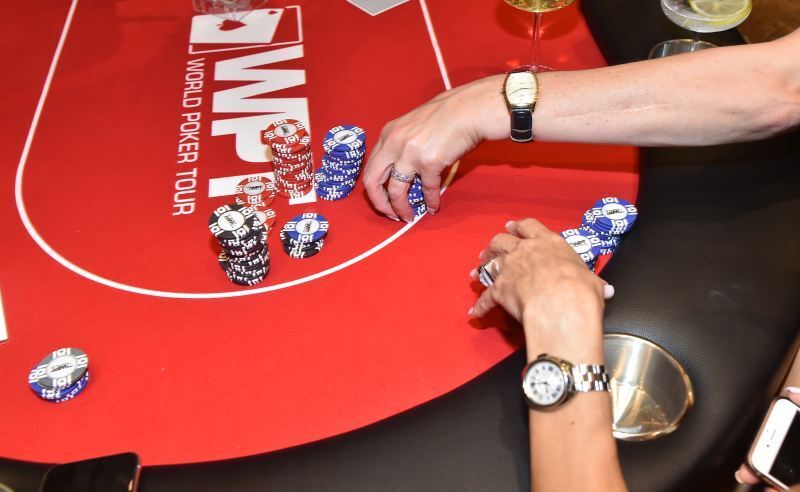 o que significa under nas apostas - Como jogar pôquer: Dicas e