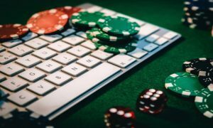 Veja como jogar poker com dinheiro de verdade e conseguir lucrar