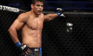 Paulo Borrachinha é lutador peso-médio do UFC