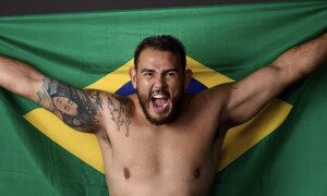 Augusto Sakai é lutador peso-pesado do UFC