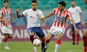 Gregore do Bahia e Lucas Esquivel do Union Callera