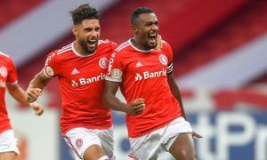 Yuri Alberto e Edenilson do Internacional