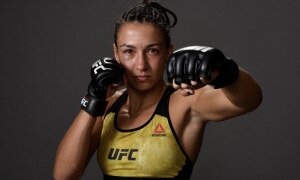 Amanda Ribas é lutadora peso-palha do UFC