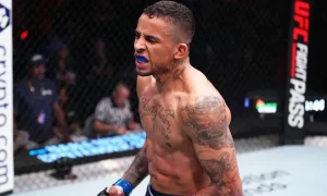 Carlos Prates é lutador meio-médio do UFC